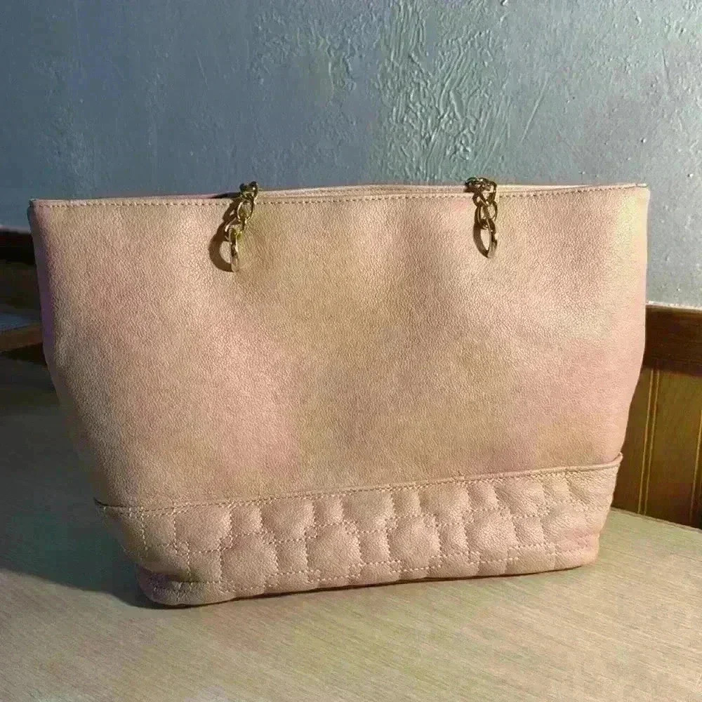Anne Klein “AmeliaQ” Pink Pebbled & Quilted Faux Leather Tote - Picture 2 of 7